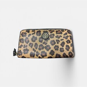 Tory Burch Leopard Print Wallet